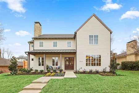 6722 Blue Valley Lane Dallas, TX 75214