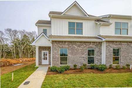 2111 Hospitality Ln Murfreesboro, TN 37128