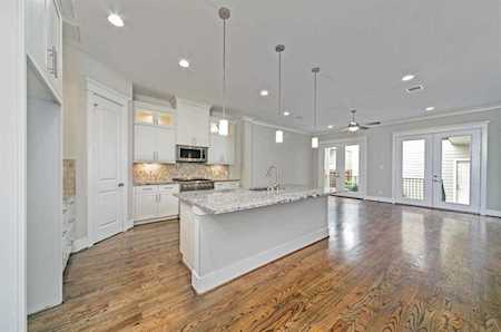 408 W 28th St Houston, TX 77008