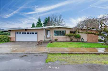 541 Roake Ave SE Castle Rock, WA 98611
