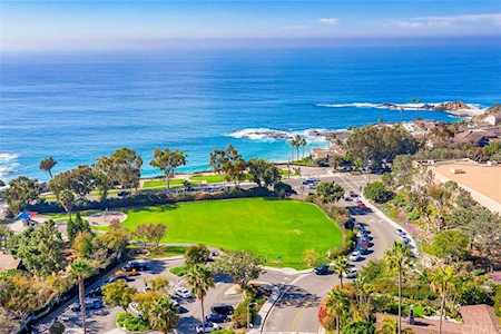 21692 Ocean Vista Drive #D Laguna Beach, CA 92651