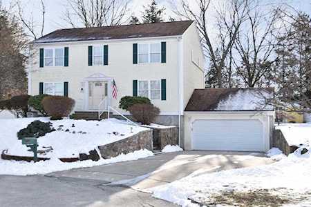 5 Colleen CT West Warwick, RI 02893