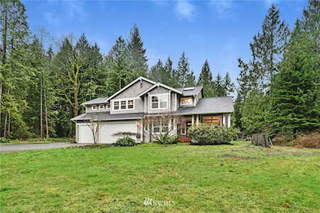 25959 Rolling Hills Place NE Poulsbo, WA 98370