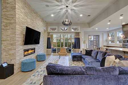 11000 Leland Rich Ct Austin, TX 78717