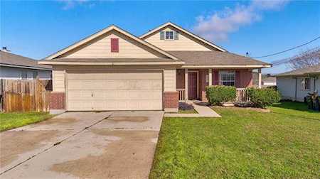 468 Jim Miller Dr Kyle, TX 78640
