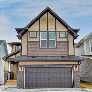 287 Hillcrest Heights SW Airdrie, AB T4B 0X2