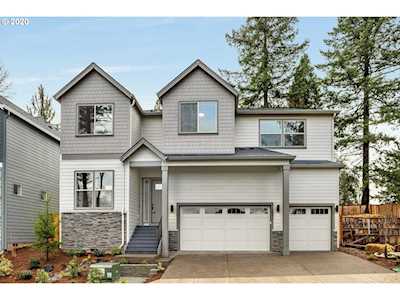 8621 SW Caiden Ter Portland, OR 97223