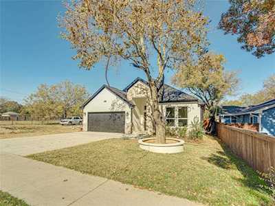 511 W Danieldale Road Dallas, TX 75232
