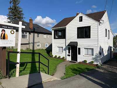 222 Tenth Avenue New Westminster, BC V3L 2B2