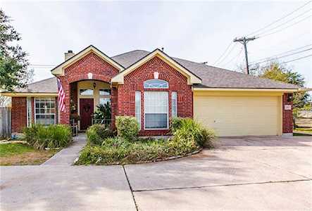 1106 Railroad Ave Pflugerville, TX 78660