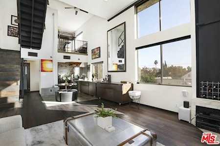 815 N Las Palmas Avenue #302 Los Angeles, CA 90038