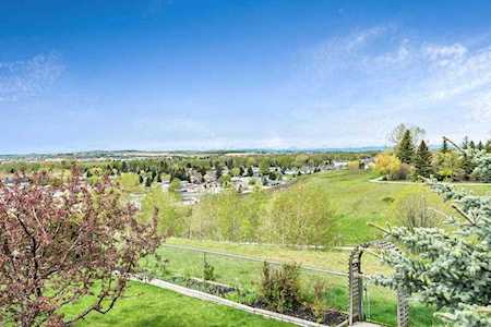 Crystal Ridge View Okotoks, AB T1S 1W7