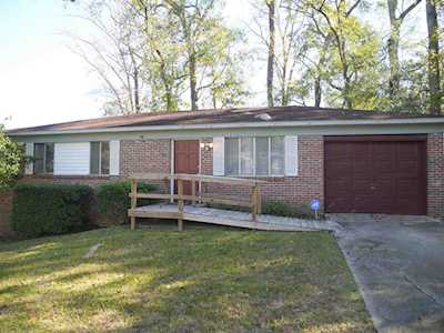 4015 Wiggington Road Tallahassee, FL 32303