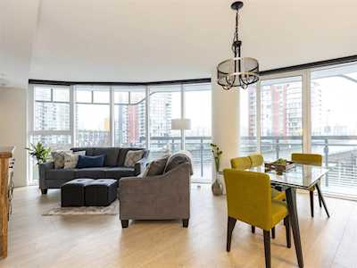 87 Nelson Street #484 Vancouver, BC V6Z 0E8