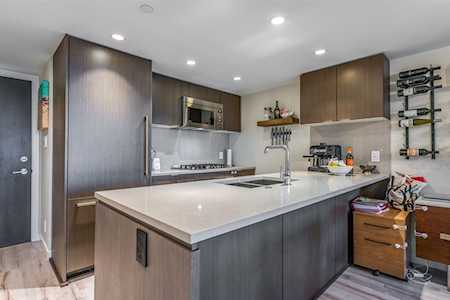 125 E 14th Street #603 North Vancouver, BC V7L 0E6