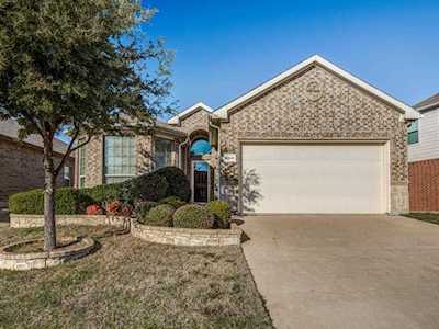4509 Red Robin Court Fort Worth, TX 76244