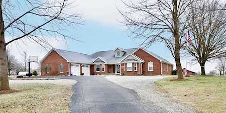 5765 N Pr Wind Drift Lane Shelbyville, IN 46176