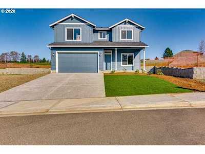 827 W Golden Eagle Ave #5 La Center, WA 98629