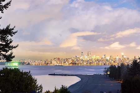 4677 Simpson Avenue Vancouver, BC V6R 1C2