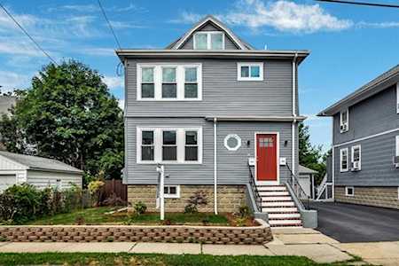 12 Sydney St #2 Medford, MA 02155