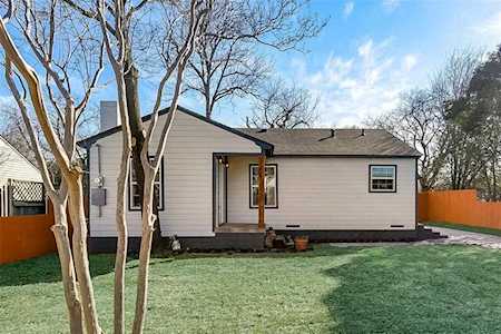 4230 S Cresthaven Road Dallas, TX 75209