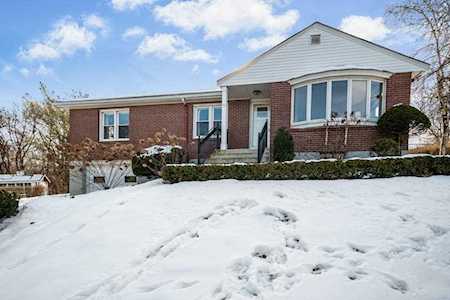 52 Ancona Rd Worcester, MA 01604
