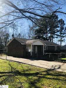 28 Traxler Ave Williamston, SC 29697