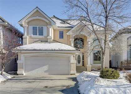 40 Evergreen Manor SW Calgary, AB T2Y 3R2