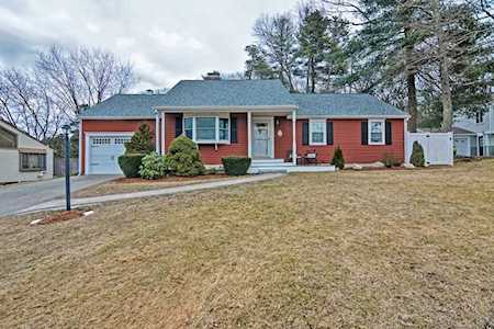 29 Davis Farm Rd Ashland, MA 01721