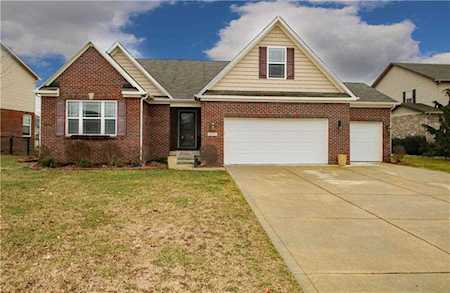 9479 N Inlet Drive Mccordsville, IN 46055