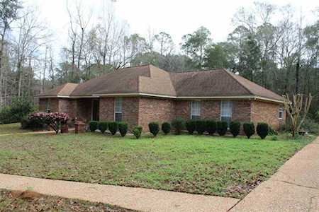 6323 Count Fleet Trail Tallahassee, FL 32309