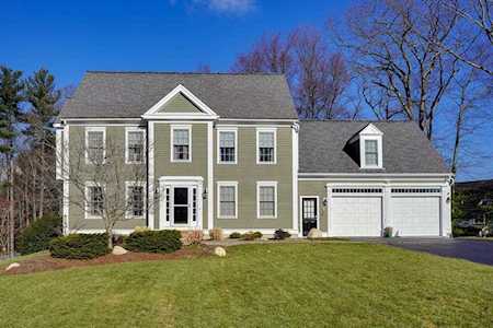 14 Gristmill Ln Northborough, MA 01532