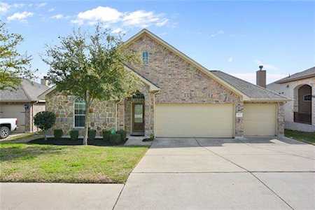 1817 Greyleaf Path Round Rock, TX 78665