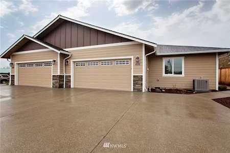 676 20th St Chehalis, WA 98532