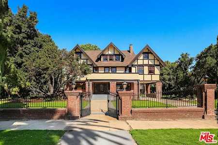 1818 S Victoria Avenue Los Angeles, CA 90019