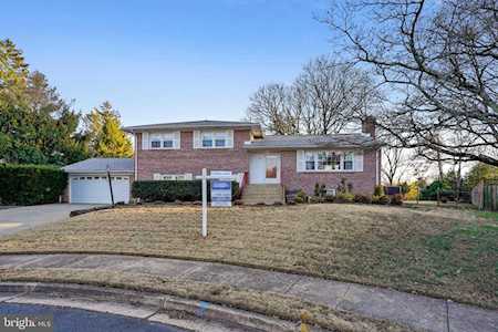 510 Devonshire Dr NE Vienna, VA 22180