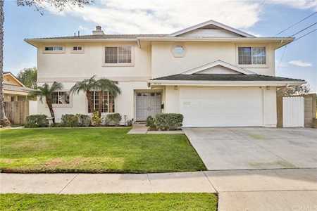 6122 Gumm Drive Huntington Beach, CA 92647