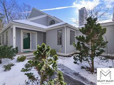 16 Pickwick Way #16 Wayland, MA 01778