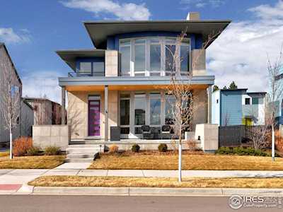905 Neon Forest Cir Longmont, CO 80504