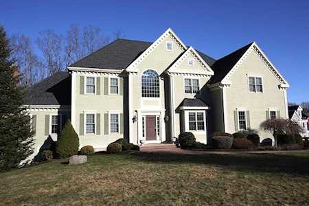 27 Olde Coach Road North Reading, MA 01864