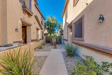 3132 E Donner Drive Phoenix, AZ 85042