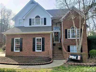 409 Neuse Ridge Drive Clayton, NC 27527