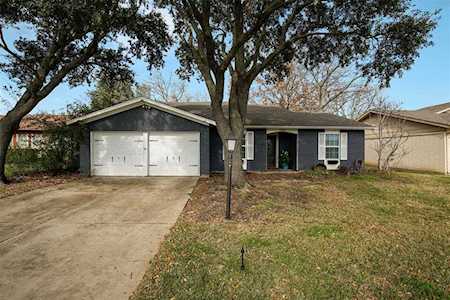 7121 Winchester Road North Richland Hills, TX 76182