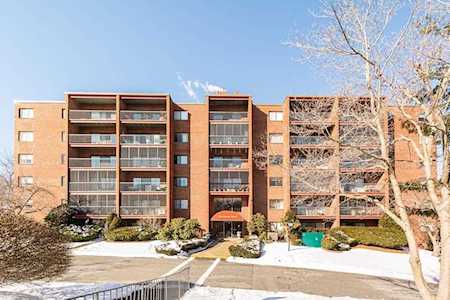 2 Summit Drive #69 Reading, MA 01867