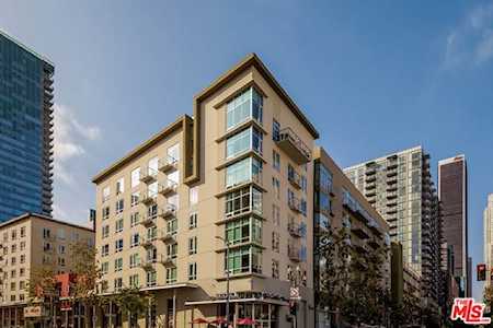 645 W 9th Street #404 Los Angeles, CA 90015