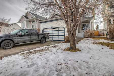 67 Martin Crossing Park NE Calgary, AB T3J 3N7