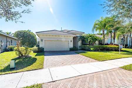 19202 SW 65th St Pembroke Pines, FL 33332