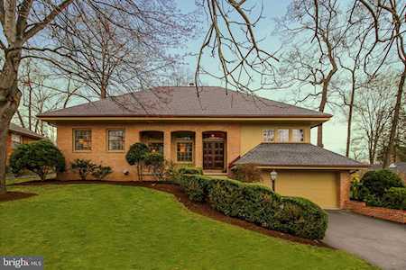7121 Marine Dr Alexandria, VA 22307