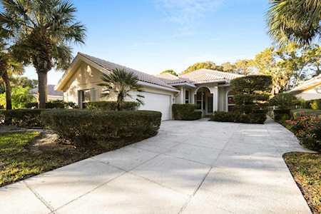 201 E Tall Oaks Circle Palm Beach Gardens, FL 33410