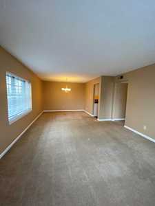202 El Conquistador Pl Louisville, KY 40220